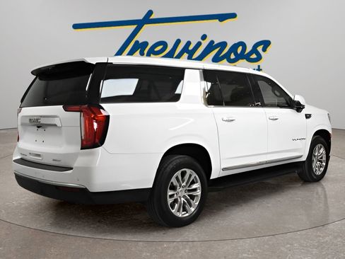 Used 2021 GMC Yukon XL SLT w/ SLT Luxury Plus Package RWD image 2