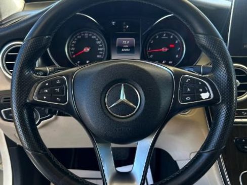 Used 2016 Mercedes-Benz GLC 300 image 13