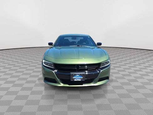 Used 2022 Dodge Charger SXT w/ Plus Group RWD image 3