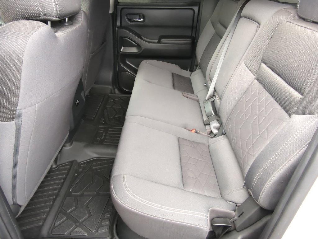 Certified 2025 Nissan Frontier SV RWD image 28