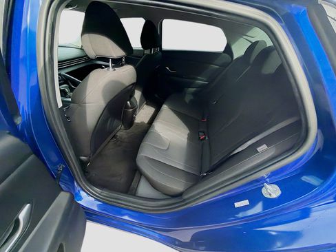 Used 2024 Hyundai Elantra SE FWD image 20