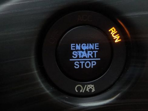 Used 2021 Jeep Grand Cherokee Freedom Edition AWD/4WD image 23