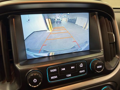 Used 2016 Chevrolet Colorado LT w/ LT Convenience Package RWD image 23