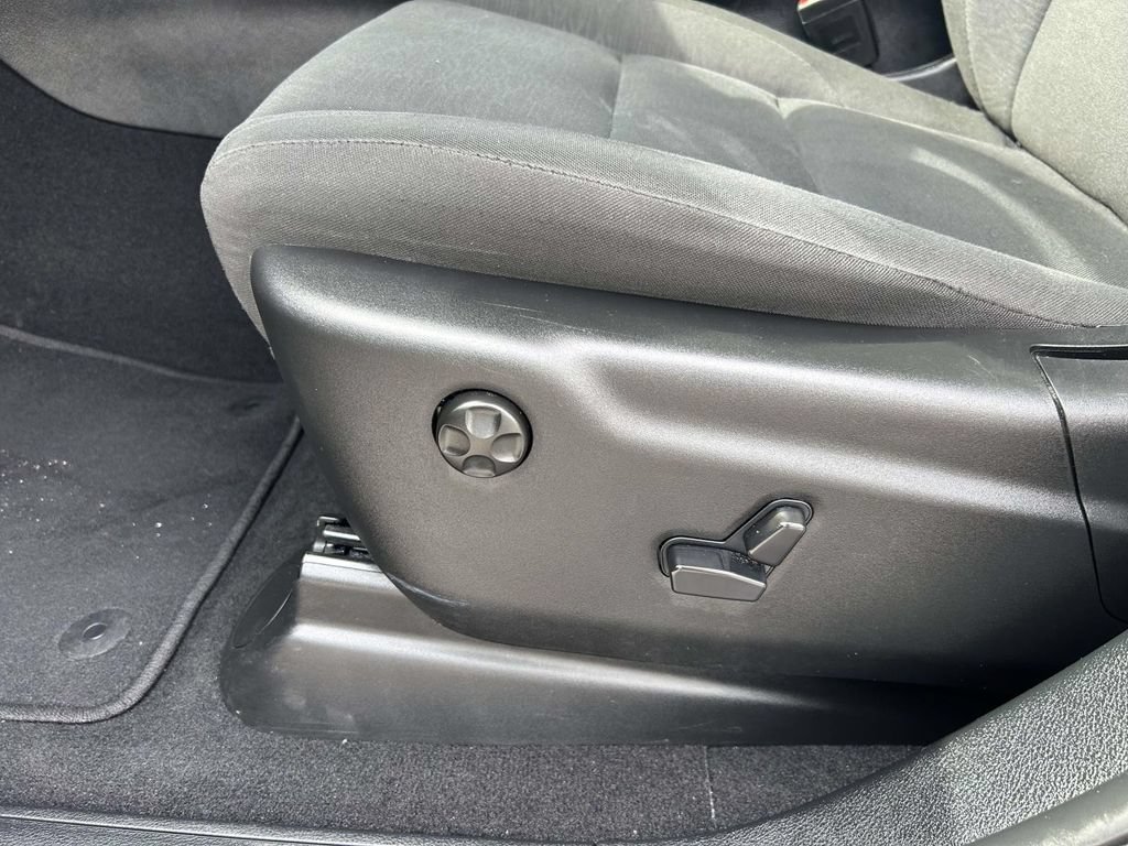 Used 2025 Dodge Durango GT RWD image 20