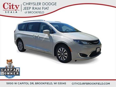 Certified 2020 Chrysler Pacifica Touring-L Plus FWD image 1