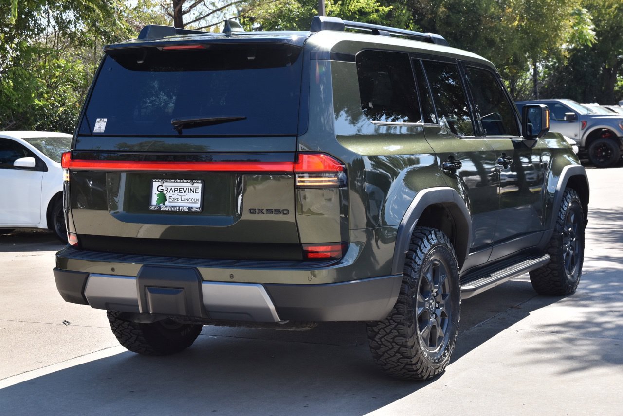 Used 2024 Lexus GX 550 AWD/4WD image 8