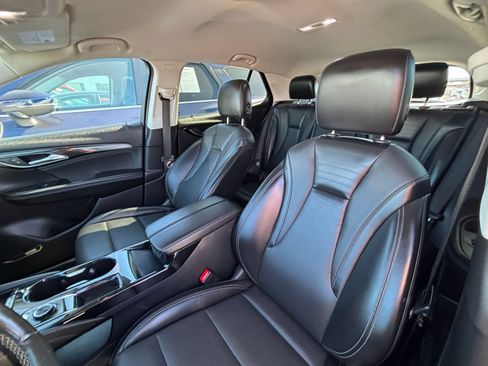 Used 2024 Buick Envision Preferred AWD/4WD image 31