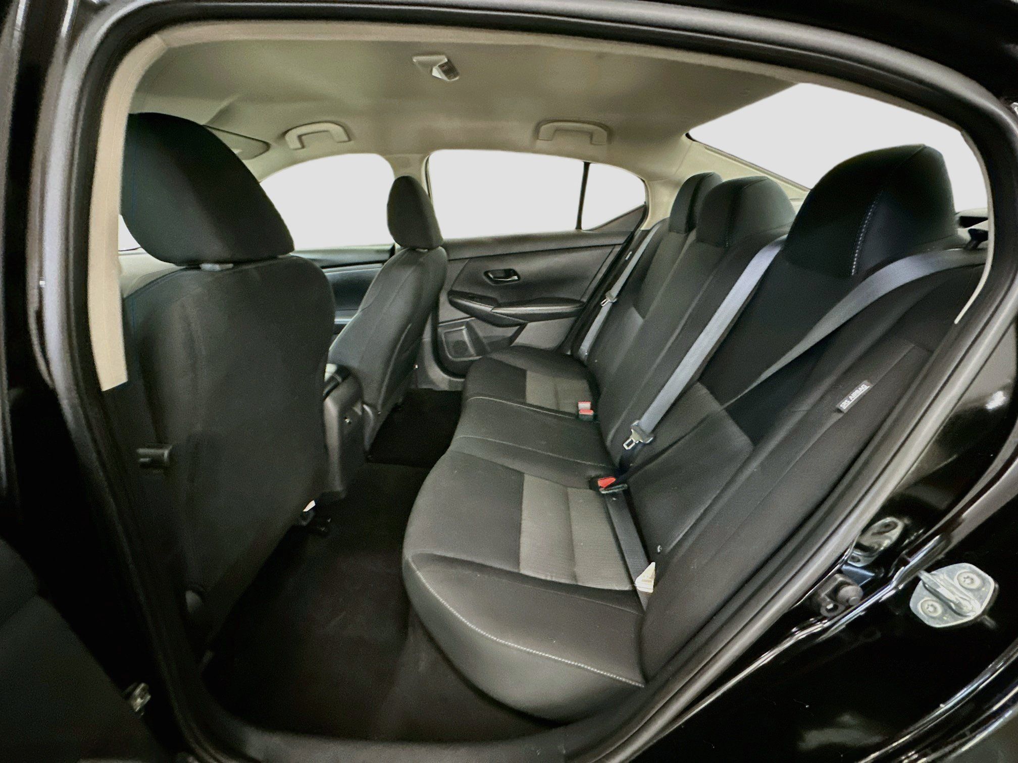 Used 2025 Nissan Sentra SV FWD image 28