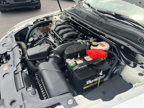 Used 2019 Ford Taurus SE FWD image 34