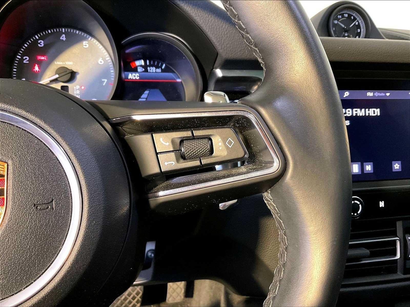 Certified 2023 Porsche Macan S AWD/4WD image 29