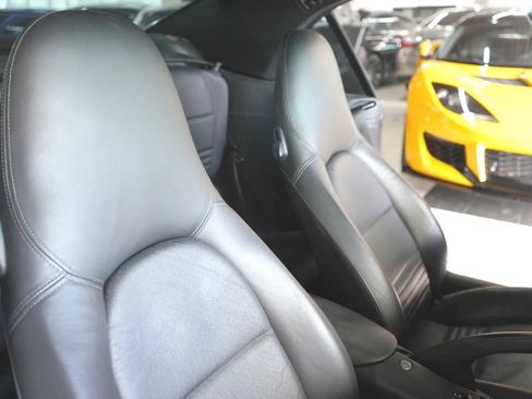 Used 2001 Porsche 911 Carrera 4 AWD/4WD image 15