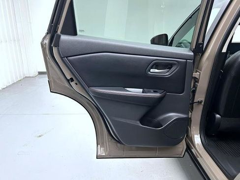 Certified 2025 Nissan Rogue SV AWD/4WD image 20