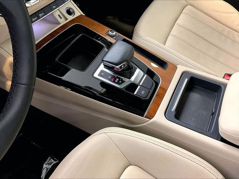 Certified 2022 Audi Q5 2.0T Premium w/ Convenience Package image 16