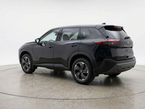 Used 2025 Nissan Rogue SV image 6