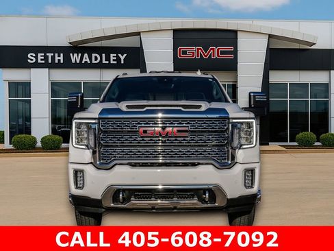 Used 2022 GMC Sierra 3500 Denali w/ Denali Ultimate Package AWD/4WD image 2