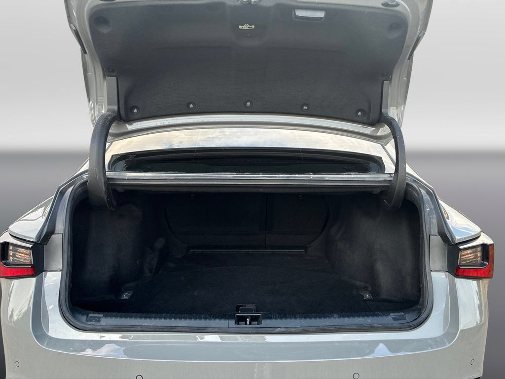 Used 2025 Lexus IS 350 F Sport RWD image 19