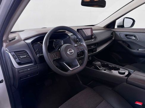 Certified 2023 Nissan Rogue SV image 7