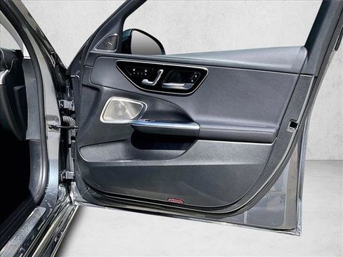 Used 2025 Mercedes-Benz C 300 C 300 image 19