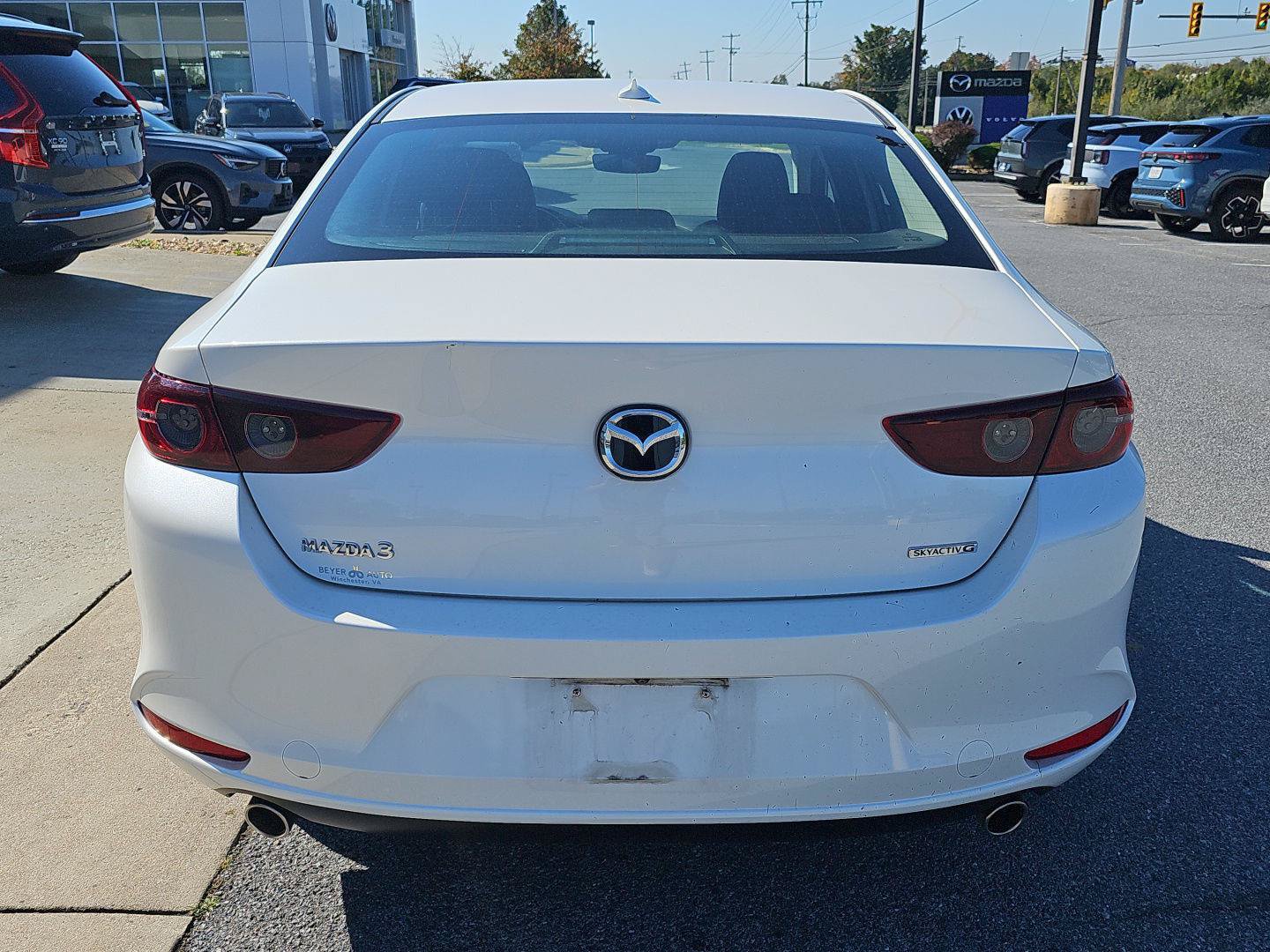 Used 2019 MAZDA MAZDA3 Sedan w/ Preferred Package FWD image 6