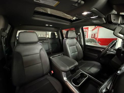 Used 2024 Chevrolet Silverado 3500 LTZ w/ LTZ Premium Package image 20