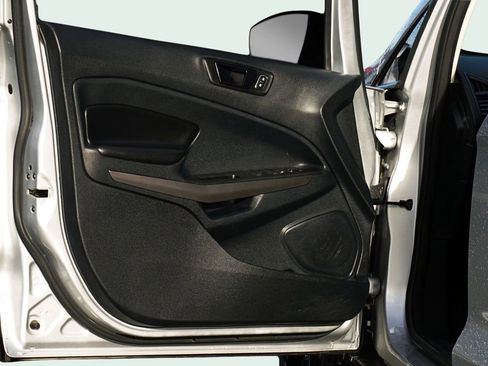 Used 2020 Ford EcoSport SES w/ SES Black Appearance Package image 14