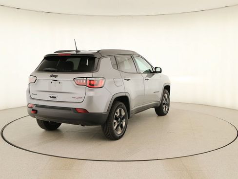 Used 2018 Jeep Compass Trailhawk AWD/4WD image 6