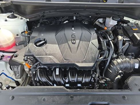 Used 2023 Kia Sportage LX FWD image 30