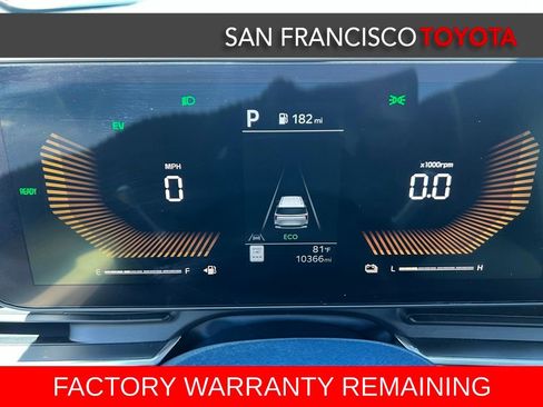 Used 2025 Kia Carnival EX FWD image 36