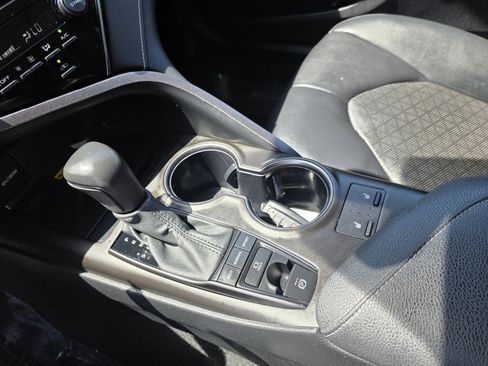 Used 2024 Toyota Camry XSE FWD image 18