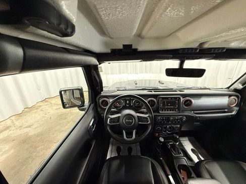 Used 2021 Jeep Gladiator Mojave AWD/4WD image 14