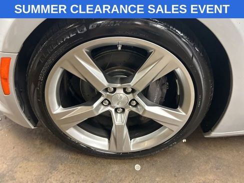 Used 2018 Chevrolet Camaro SS RWD image 9