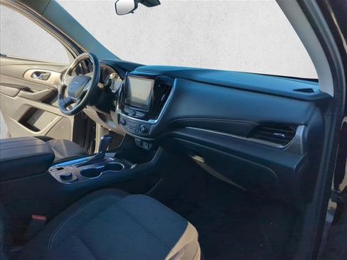 Used 2020 Chevrolet Traverse LT image 26