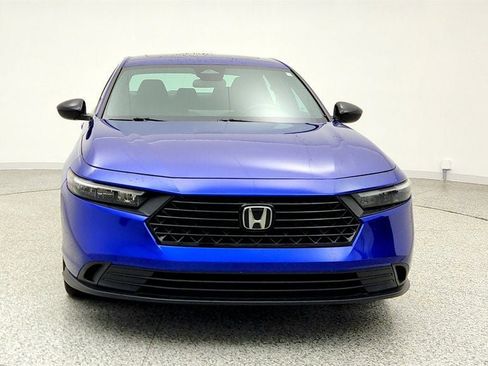 Used 2023 Honda Accord Sport image 2