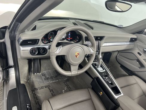 Used 2013 Porsche 911 Carrera S RWD image 4