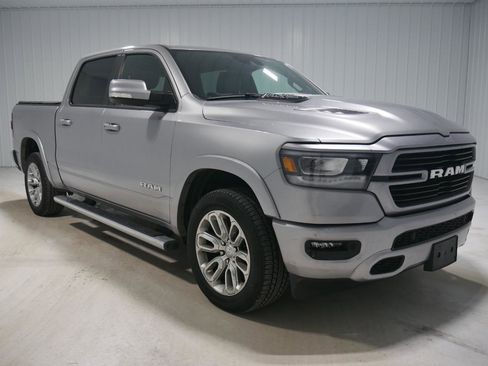 Used 2022 RAM 1500 Laramie w/ Sport Appearance Package image 4