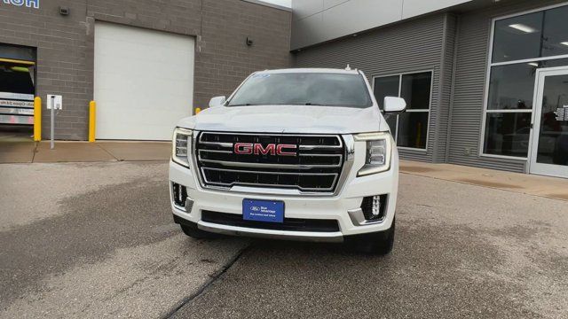 Used 2022 GMC Yukon XL SLT w/ SLT Luxury Package AWD/4WD image 4