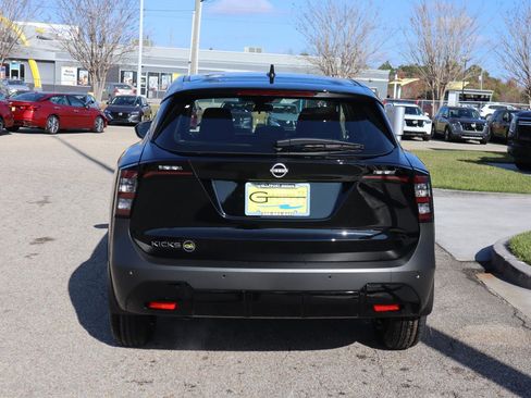 New 2026 Nissan Kicks S image 5