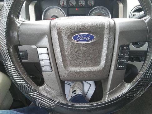 Used 2010 Ford F150 XLT image 19
