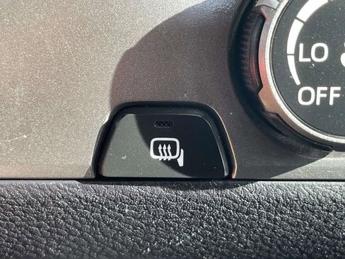 Used 2022 Toyota Tacoma SR w/ SR Convenience Package image 37