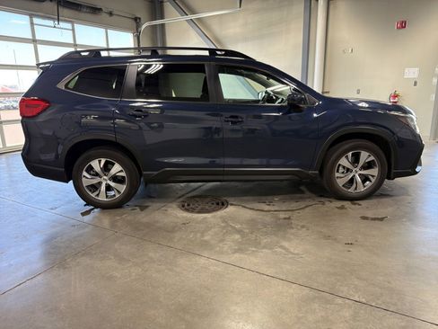 Certified 2024 Subaru Ascent Premium w/ Convenience Package AWD/4WD image 9