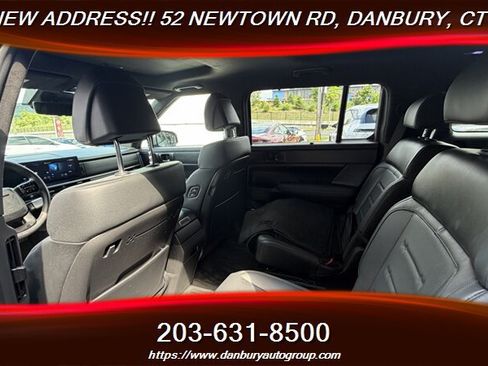 Used 2025 Hyundai Santa Fe Calligraphy AWD/4WD image 18