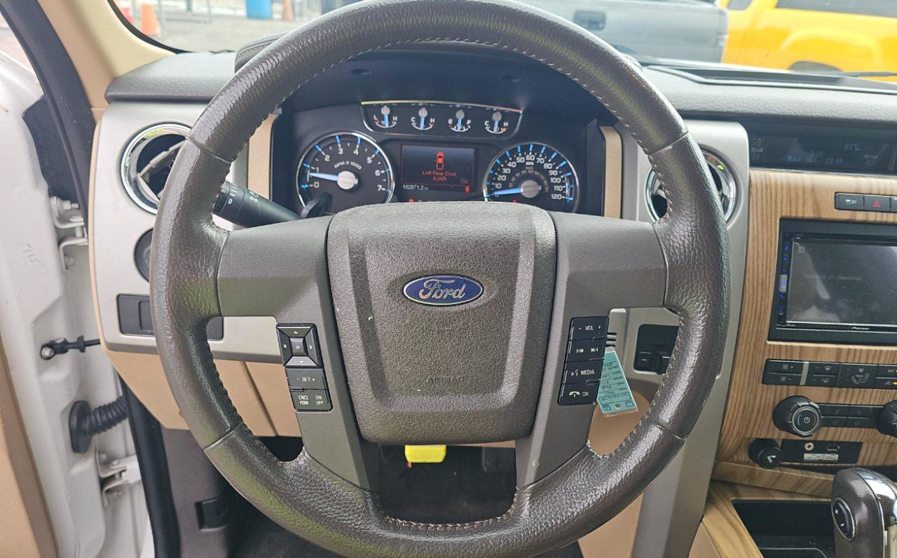 Used 2011 Ford F150 Lariat RWD image 12