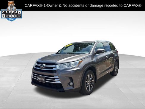 Used 2018 Toyota Highlander XLE AWD/4WD image 1
