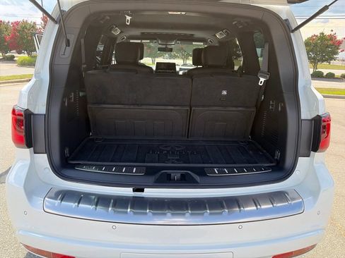 Used 2023 INFINITI QX80 Sensory w/ All-Season Package AWD/4WD image 13