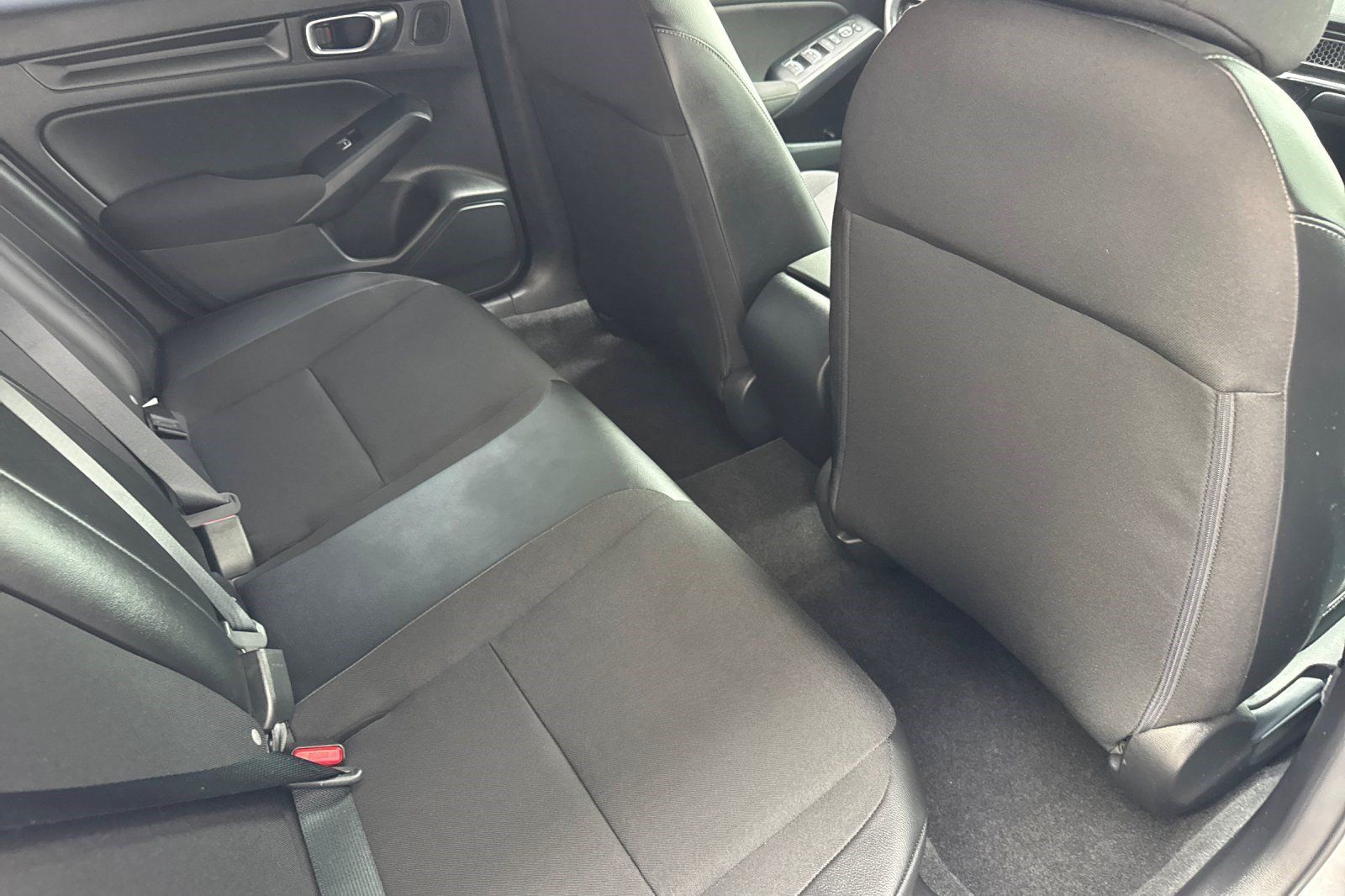 Used 2025 Honda Civic Sport image 31