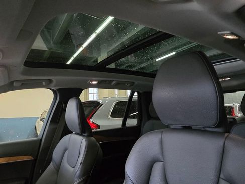 Certified 2025 Volvo XC90 B6 Core w/ Climate Package image 22