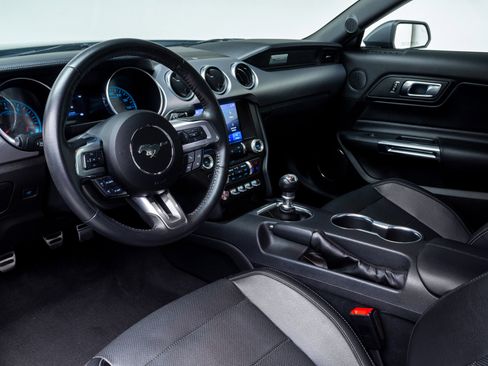 Used 2022 Ford Mustang GT Premium RWD image 4