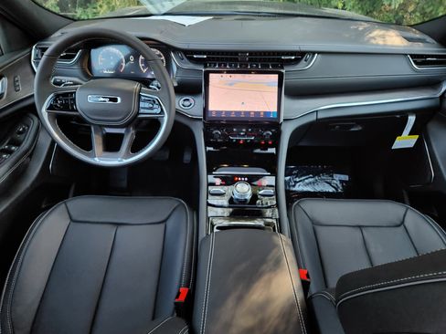 New 2025 Jeep Grand Cherokee L Overland w/ Trailer Tow Package image 3