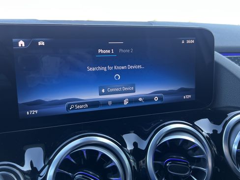 Certified 2025 Mercedes-Benz GLA 250 4MATIC image 19