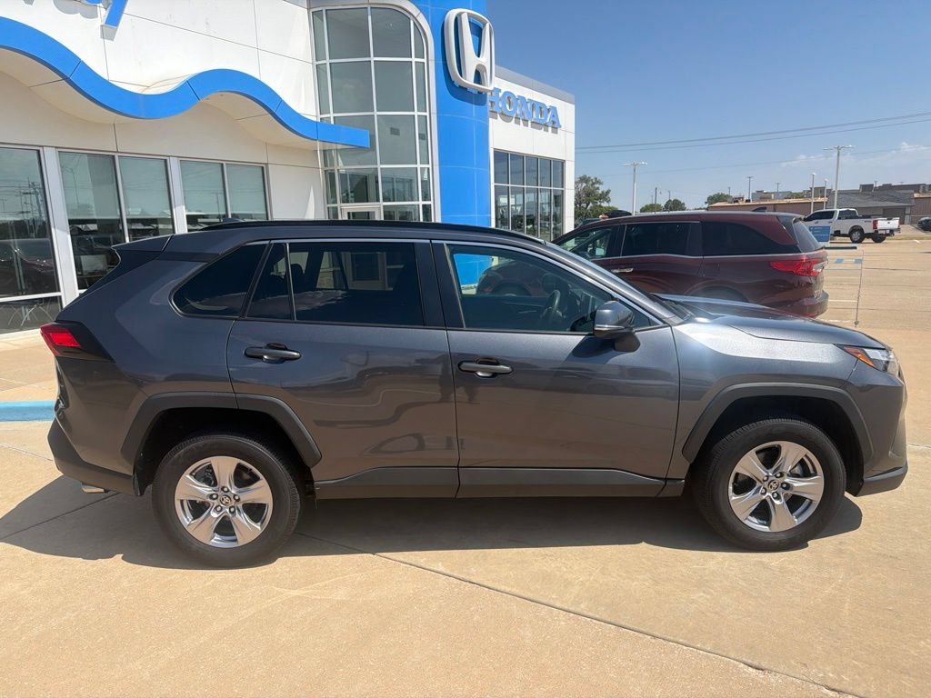 Used 2024 Toyota RAV4 XLE FWD image 10
